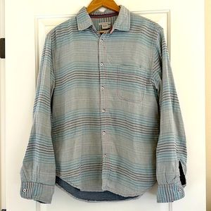 Carbon2Cobalt Men’s Lightweight Button-down Shirt